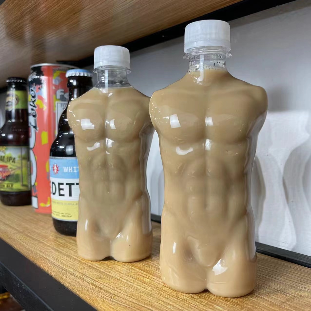 Creativo divertente Muscle Man - Wedding Water Supply recensione e prezzo